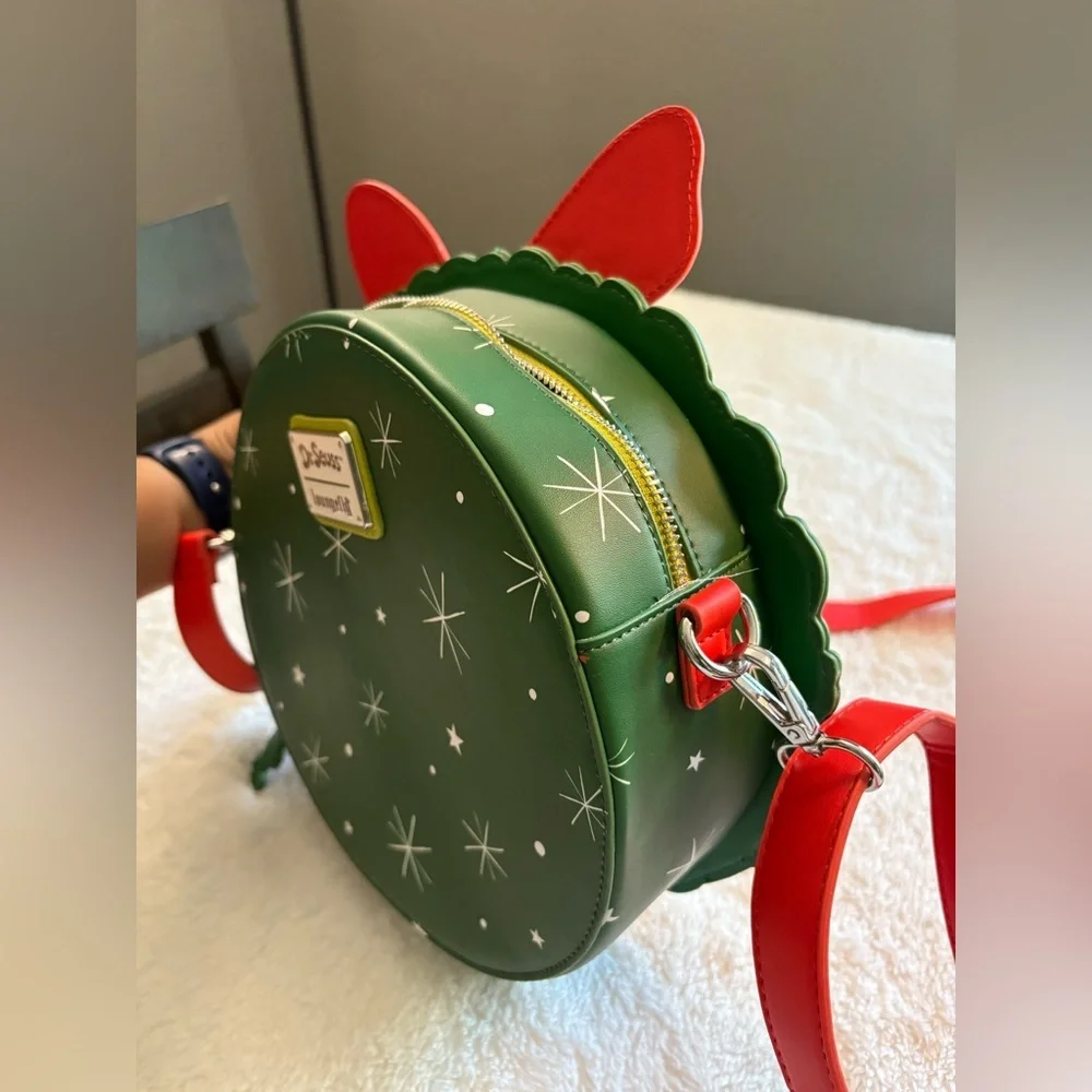 NWOT How The Grinch Stole Christmas Lenticular Wreath Portrait crossbody bag. - Picture 5 of 8
